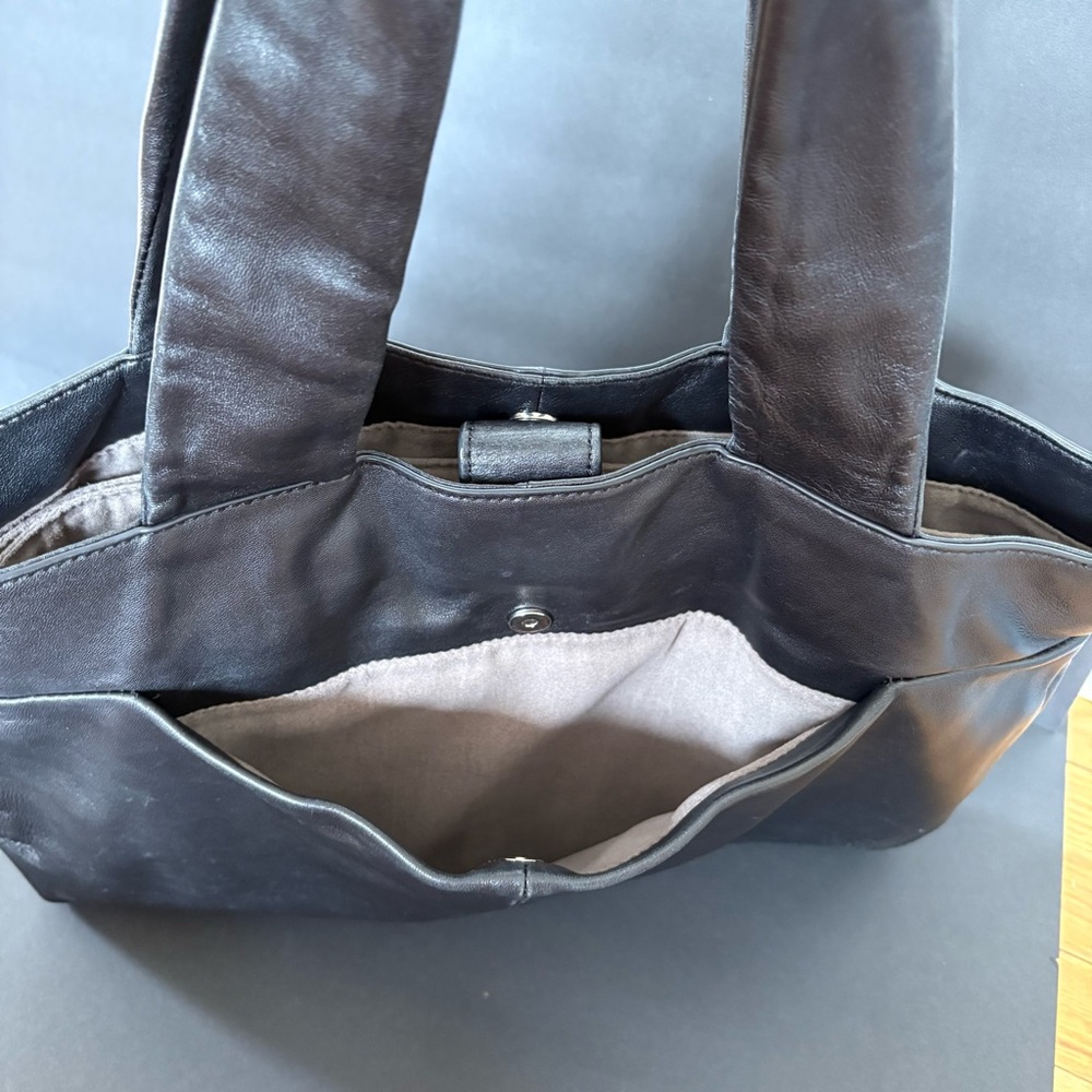 Vince Camuto Sleek Black Large Leather Tote Shoulder Bag Career Office Laptop - Picture 9 of 16